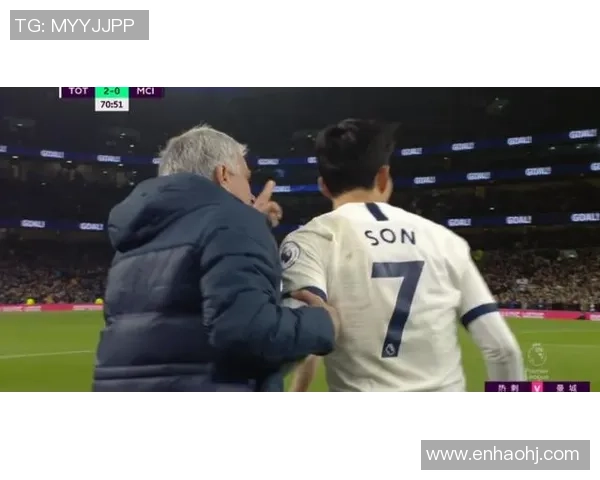 超人手势引领风潮足球明星展现无限魅力与激情